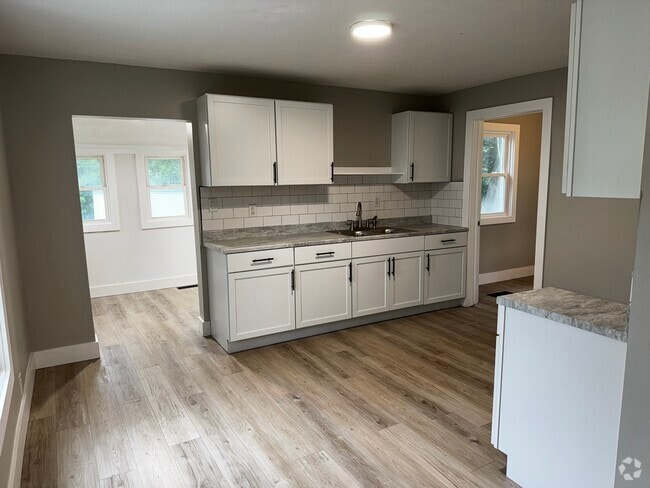 Building Photo - 509 SW 5th Ave Rental