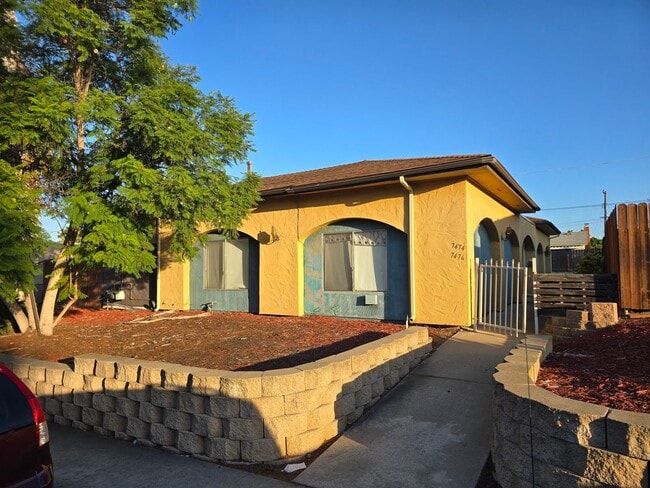 Building Photo - 7474-76 Armstrong Pl Unit 7476