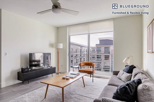 Photo - 1000 NW 7th St Unidad FL7-ID152