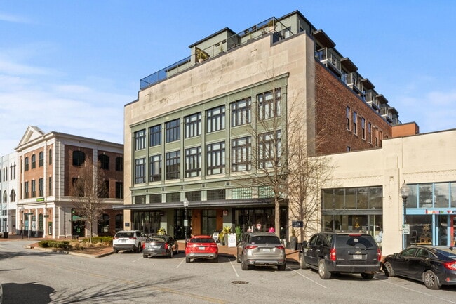 Aug Smith on Main