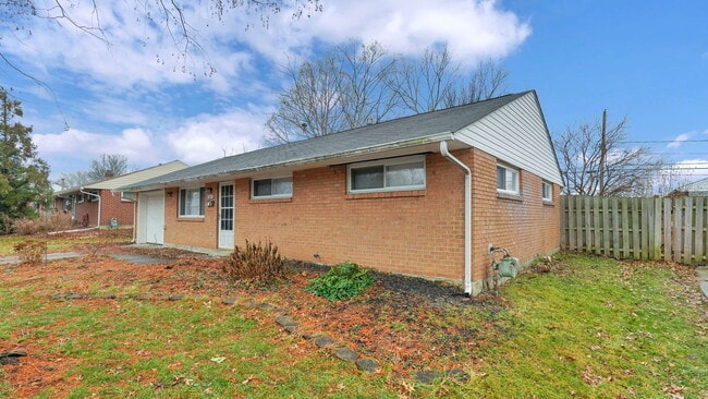 Photo - 1631 Lucks Rd