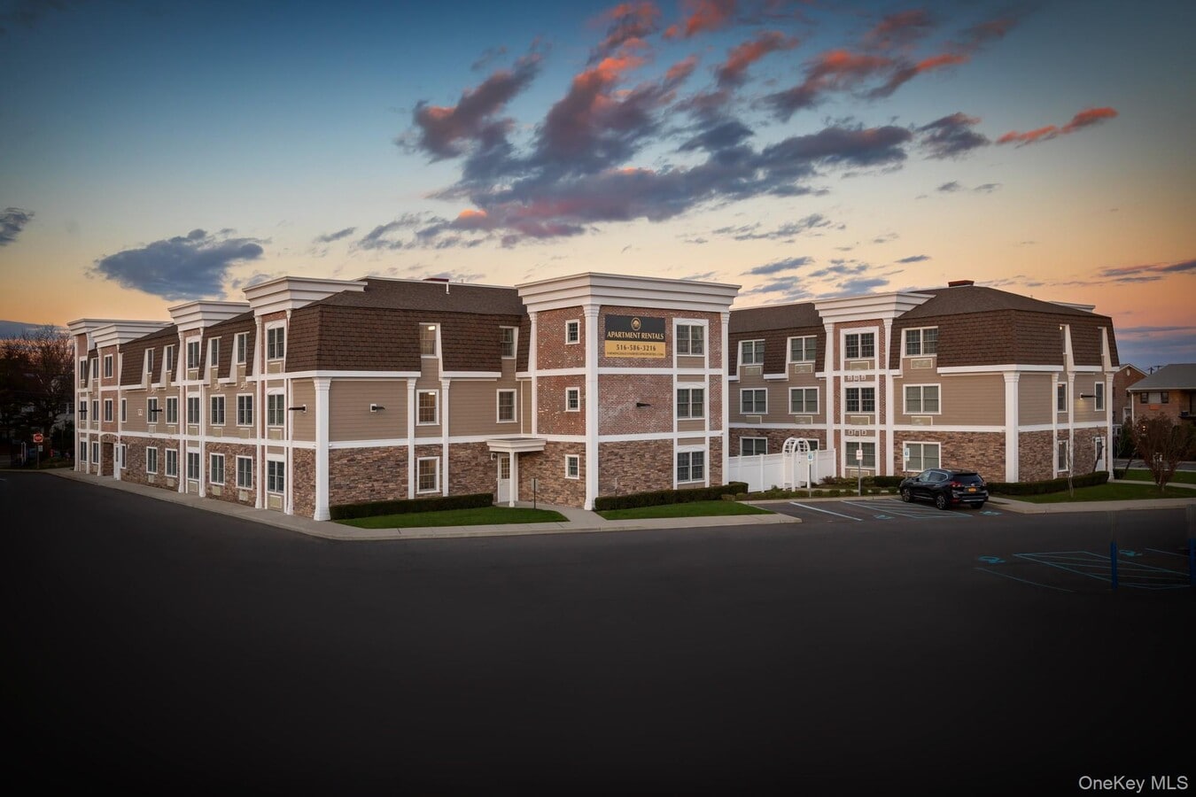 Photo - 190 Fulton St Unidad E105