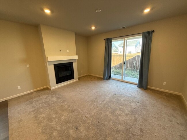 Photo - 1525 Stasny Ave SE