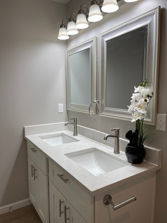 Photo - 9646 Goodrich Rd SE