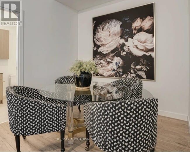 Photo - 125 Bronte Rd Unit A1006