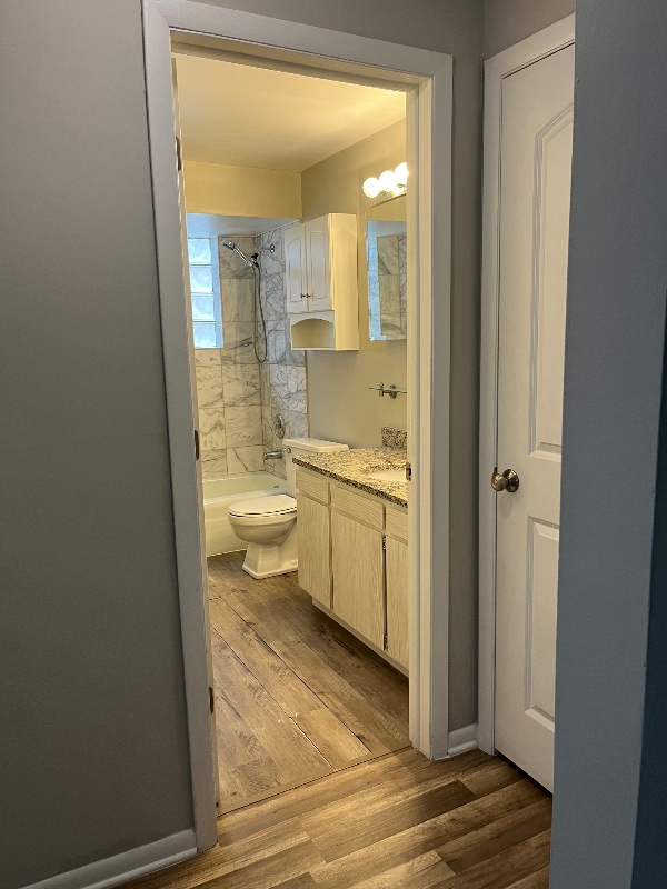 Photo - 1327 E Prairie Ave Unit NA