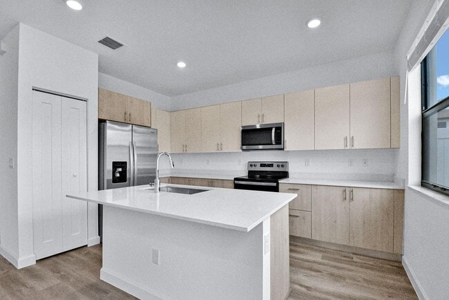 Building Photo - 702 Stellar Ct Rental