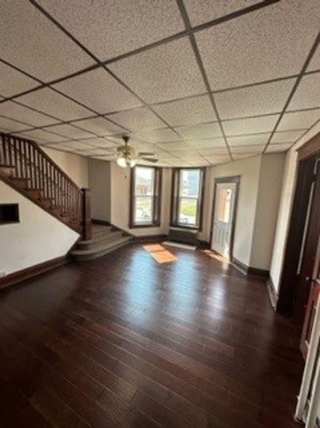 Photo - 402 N Railroad St Unit 402