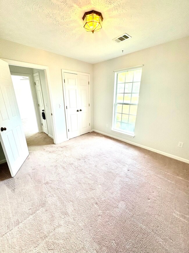 Photo - 5240 Spinnaker Ct