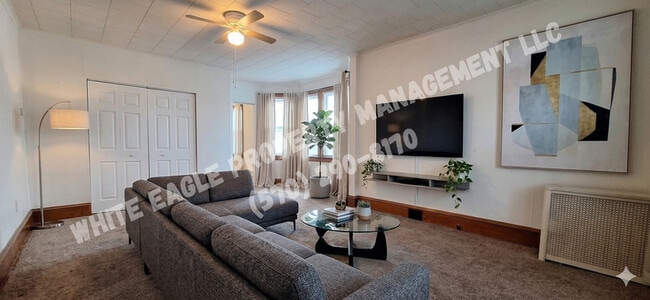 Building Photo - 315 William St Unit #1