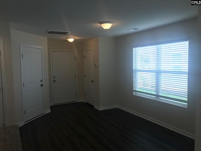 Photo - 1065 Roscoe Rd