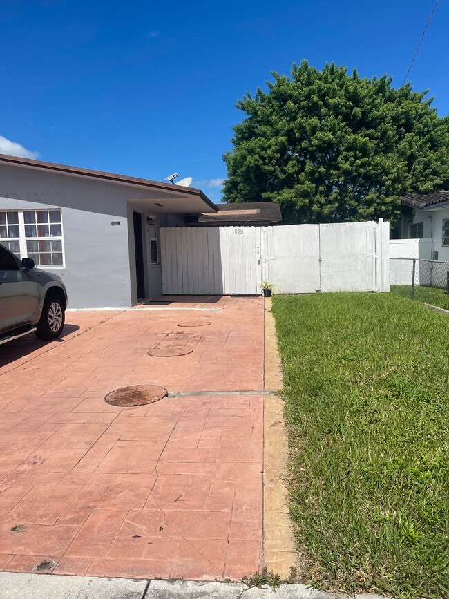 Building Photo - 11361 SW 7th St