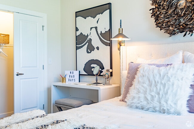 Model- 2BR, 2BA