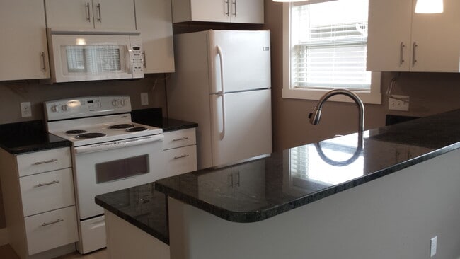Photo - 1108 36th Ave NE Unit 1108 36th Ave NE