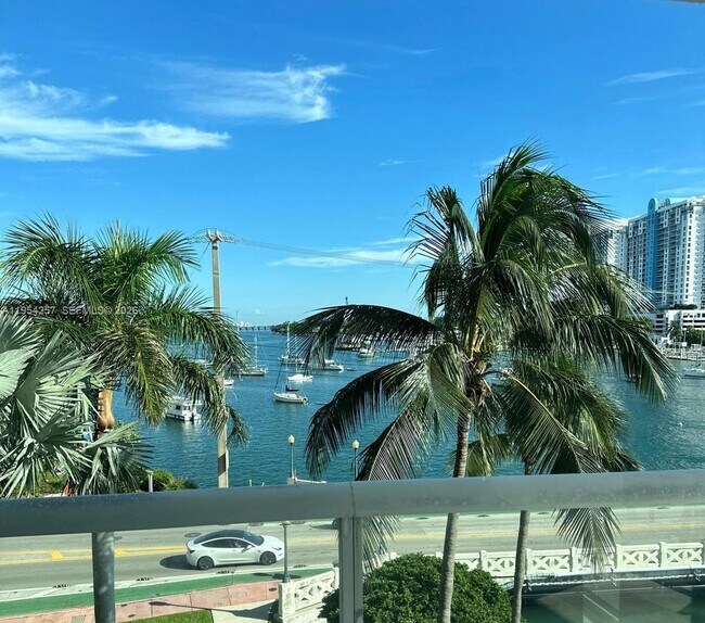 Photo - 10 Venetian Way Unit 404