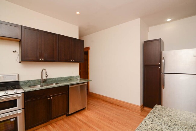 Photo - 2053 W Fullerton Ave Apartments Unit A02K