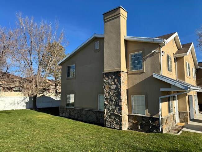 Photo - 1586 W Compass Pt Ln