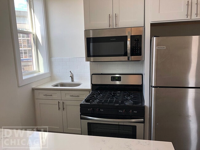 Photo - 2362 N Clybourn Ave Unidad 2R