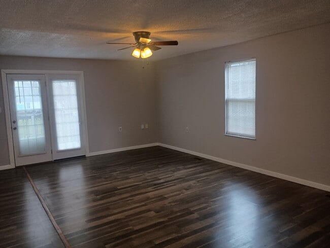 Photo - 313 Burnett Station Rd Unit 313 Burnette