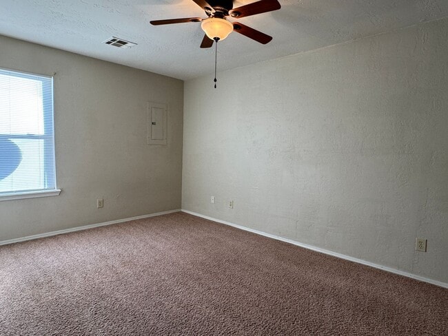 Photo - 2514 SW B Ave