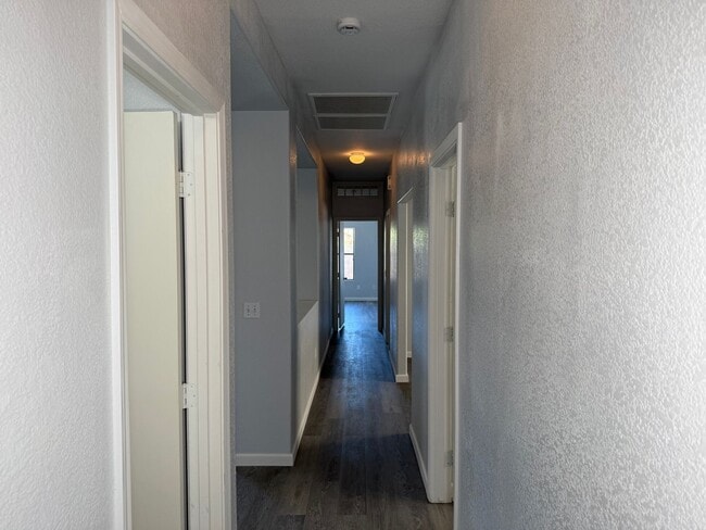 Photo - 33190 N Cherry Creek Rd