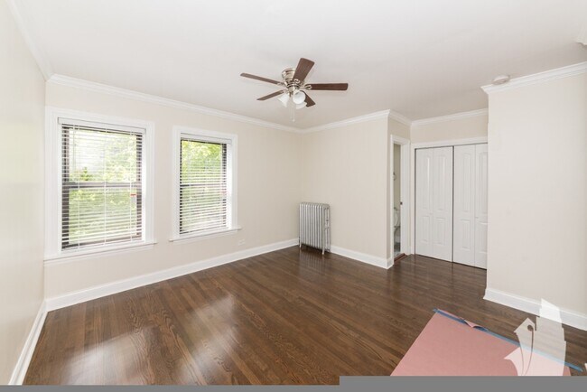 Photo - 1056 W Lill Ave Unit 1