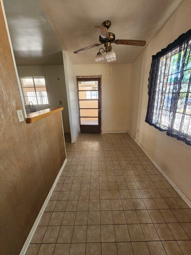 Photo - 525 S Rosemont Ave