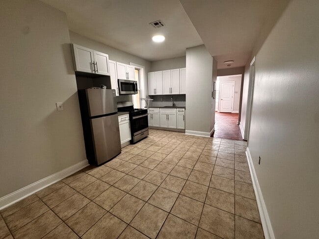 165 Bergen Ave