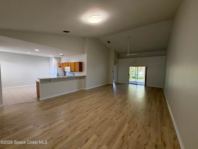 Photo - 1040 Venetian Dr