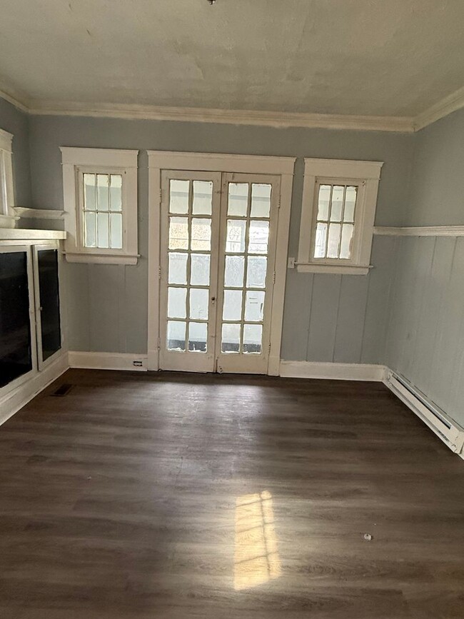 Photo - 4bd Single Section 8