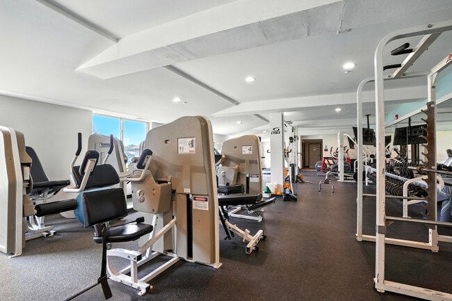 Photo - 8 Redtail Ct