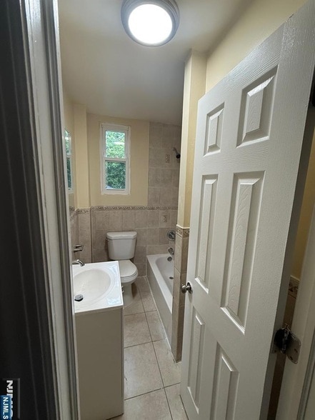 Photo - 149-151 Scheerer Avenue Unit 2 Unit 2