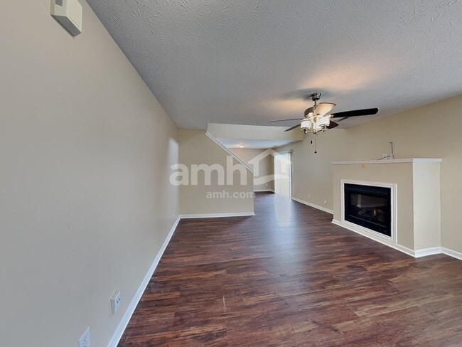 Photo - 6580 Dunsdin Dr