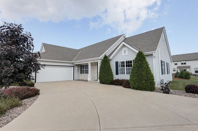 Beautiful 3-Bedroom, 2-Bath Ranch Home for... - Beautiful 3-Bedroom, 2-Bath Ranch Home for...