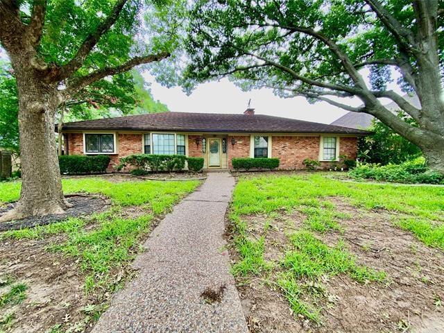 Building Photo - 223 Woodcrest Dr