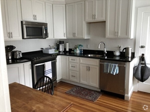 Building Photo - 99 Orchard St Unit 1 Rental