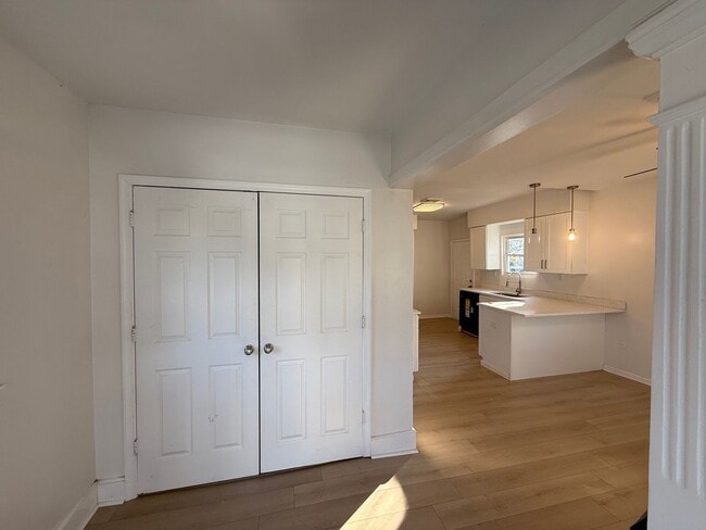 Photo - Single Family For Rent In Hampton