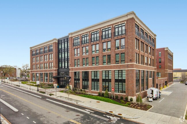 1900 C St SE - The Ethel