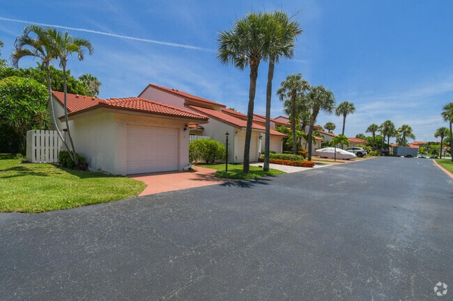 Building Photo - 130 Palm Ave Rental