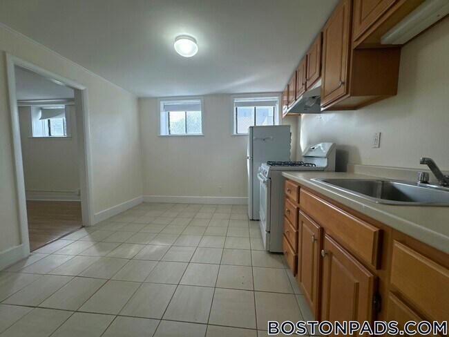 Photo - 25 Brighton Ave Unit A