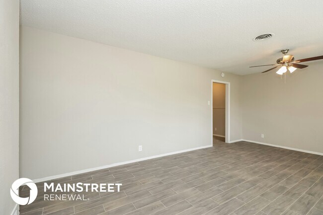 Photo - 408 E Inwood Dr