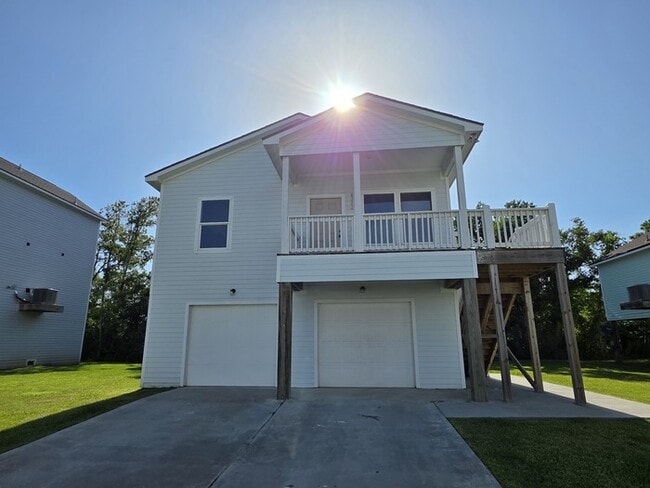 Building Photo - 4/2/2-Mardi Gras Floorplan Rental