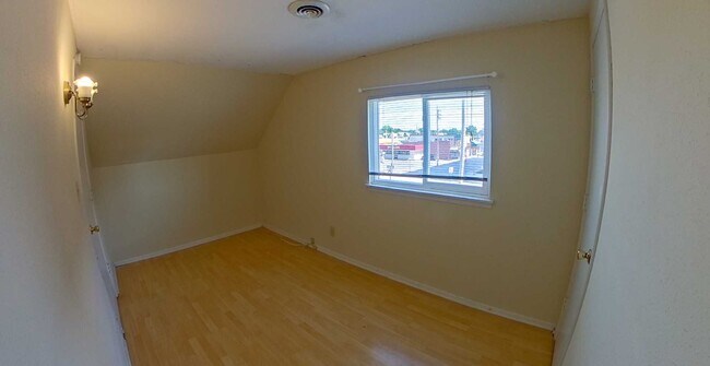 Photo - 1200 Bluemont Ave Unidad #3