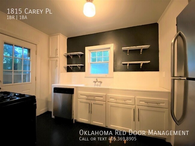 Photo - 1815 Carey Pl