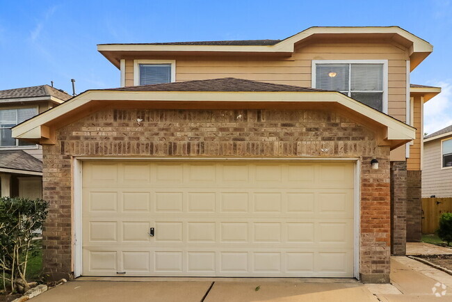 Building Photo - 7423 Village Lake Dr Rental
