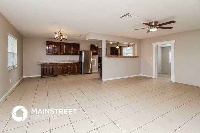 Photo - 2951 Portsmouth St