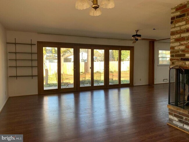 Photo - 1103 Yardley Rd House