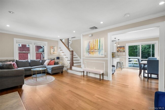 76 Chestnut Ave