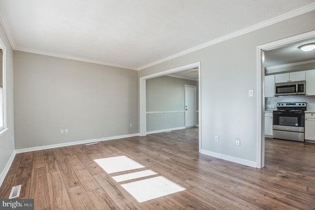 Photo - 670 White Rock Rd
