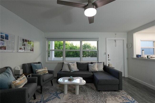 Photo - 2870 NE 14th Street Causeway Unidad 303C